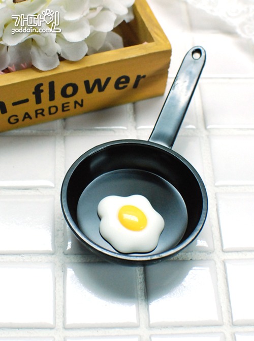 계란프라이 (2.6*2.2cm)달걀/미니어쳐